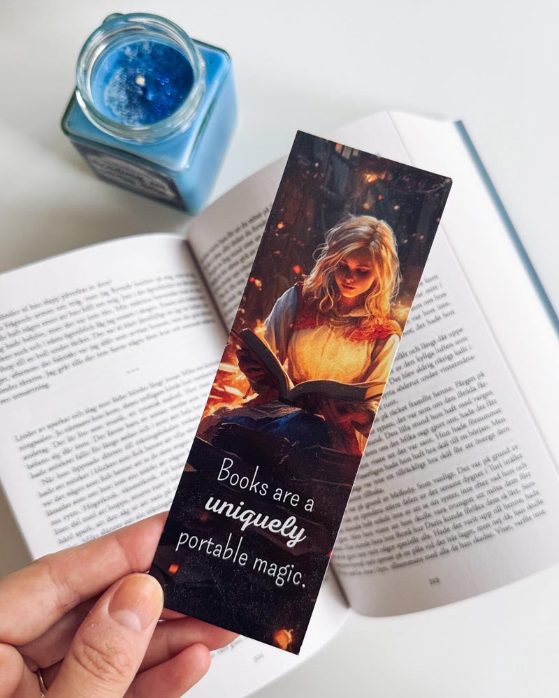 Pappersbokmärke - Books are uniquely portable magic
