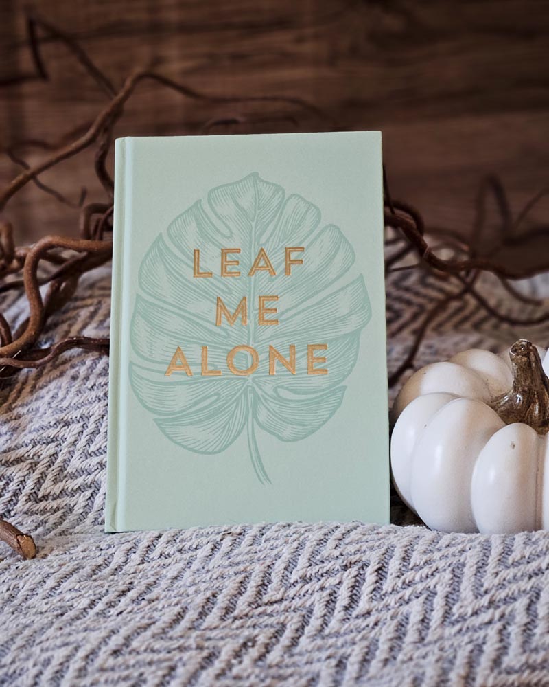 Anteckningsbok - Leaf me alone