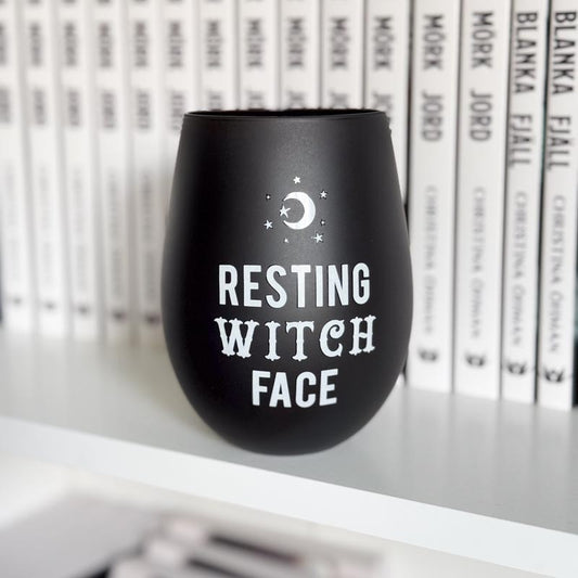 Glas - Resting witch face